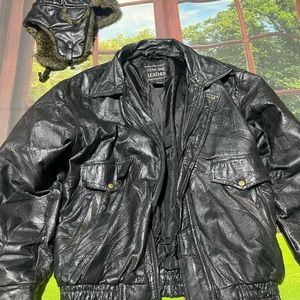 Napoleon Leather Outfitters XL Hand crafted. Fully lined.